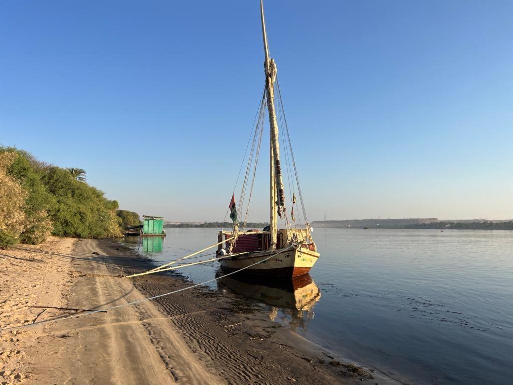מלון אסואן Nile Felucca Adventure מראה חיצוני תמונה
