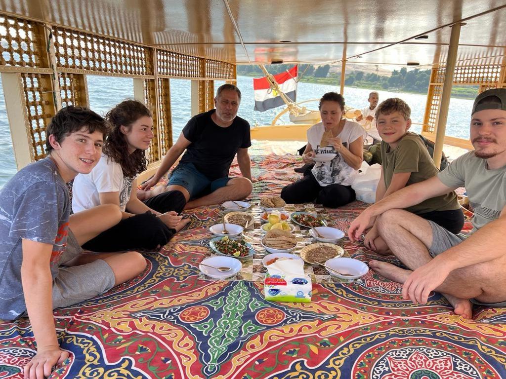מלון אסואן Nile Felucca Adventure מראה חיצוני תמונה
